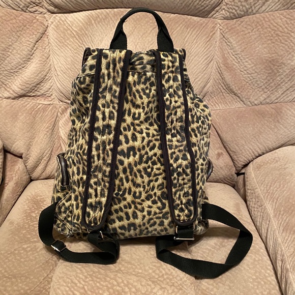 Pink backpack - Picture 2 of 4